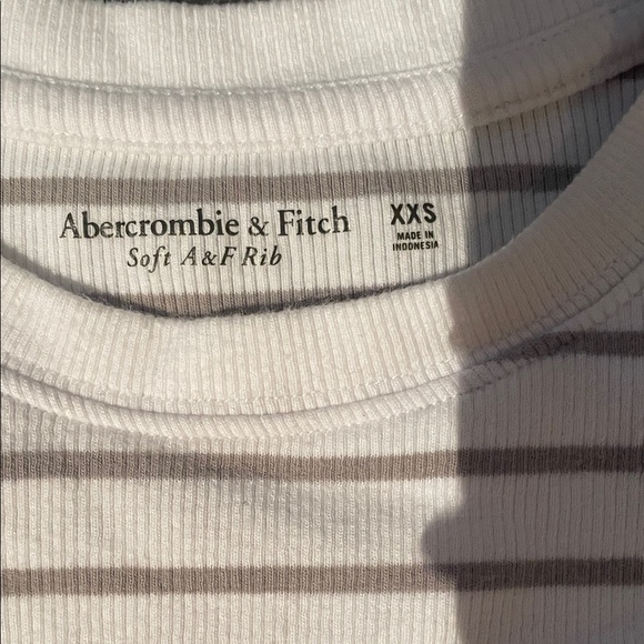 Abercrombie & Fitch White and Brown Striped Long Sleeve Tee - Picture 2 of 3